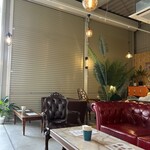 DriveIn HalCafe - 