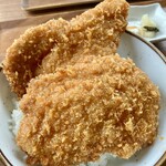 地場産食材 寳 -TERAS- - 大きなわらじカツ✨
