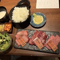 和牛焼肉やくにく 徹 - 