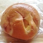 パン・ド・キュイソン - クリームパン１２９円