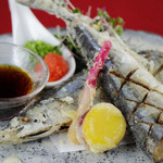 旬家 はちどり - 「秋刀魚の唐揚げ」※季節物
