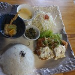 おうちCafe球根 - 連れのＮ氏は、チキン南蛮ランチ