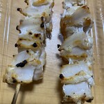 炭火やきとり 鳥信 - やげんなんこつ塩焼き×2本