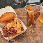 Chillmatic Hamburger & Bistro - 