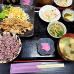 くノ一家 - しょうが焼き定食