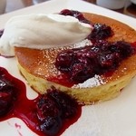 悠流カフェ - ブルーベリーパンケーキ