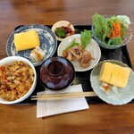 CAFE EGG - 닭밥 정식과 계란찜 단품