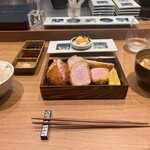 TONKATSU KEITA - 六白黒豚 上ヒレ、上ロース食べ比べ定食（210g）