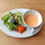 ペコリーノアンテラス - サラダとスープ