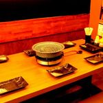 溝の口ドカンドカン酒場 - 内観写真:テーブル6名様