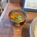 よすが舎 - 月替りローストココナッツポークの小鉢