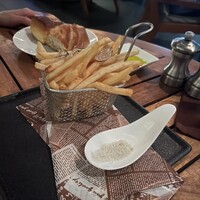 グランド キッチン - 