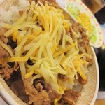 すき家 - 【3種のチーズ牛丼/大盛(480円)+サラダセット(100円)】