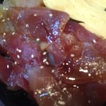 お食事処 三福 - ビンチョウマグロとキハダマグロ（？）の2色丼