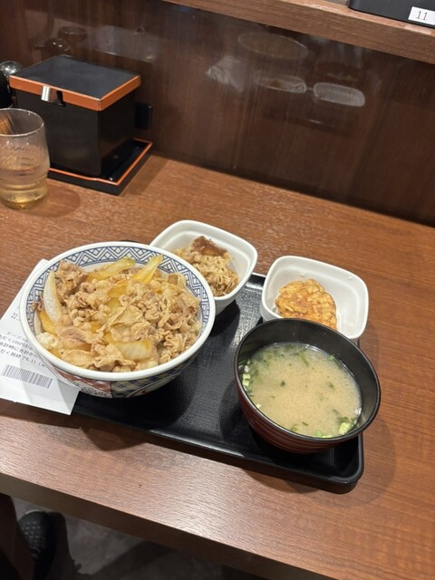 Yoshinoya Jeiarunishikujoekiten - Nishi Kujo/Gyu-don (Beef bowl