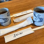 とうふとあなご料理 とうふや - お茶とお箸と手拭き