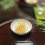 よし町 - 炊き込みご飯のお友達！玉ねぎの甘酢とか洒落てんねえ！