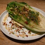 ピッツァ ケベロス 明治神宮前店 - ロメインレタスのグリルサラダ