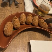 マヌエル タスカ ド ターリョ 丸の内店 - 