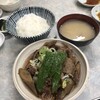 伊勢屋食堂