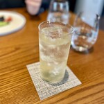 PAUSE - 酒の〆は、地元の白州のソーダ割（店主はいつもバリバリに濃い目で作ってくれる）