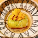 御料理 まつ山 - 赤ウニと茄子