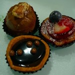 レ・グーテ - 祝４周年のプレゼント、タルト３つとか豪華！