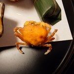 雅味 近どう - ◯沢蟹の唐揚げ
カリッと揚げられていて
塩味のシンプルな味わいなんだけど
殻が香ばしくて美味しいよねえ♪