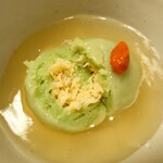 雅味 近どう - 中身は解し蟹身が入っていて

トロミ餡は醤油味で見通しの良い出汁の旨味感があり
後味にもジンワリと残る
出汁の旨味感が心地良いなあ♪