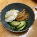 角ウチ 三益の隣 - 