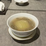 ON the TABLE CHINESE - 