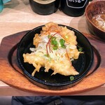 街かど酒場 さんたろう - 鉄板ねぎ塩ナマズフリット