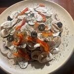 蔵の庄 - 舟形生マッシュルームサラダ