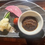 蔵の庄 - お通し。カリフラワーだ〜✨