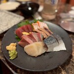 旨いマグロと海鮮居酒屋 漁火 - 