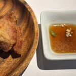 寿司・中国料理 福禄寿 - お通し2 布袋系ザンギ