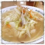 日高屋 - 寒いと野菜たっぷりタンメン食べたくなりますよね！
            麺少なめ 470円 ⋆′◡ु͐‵⋆