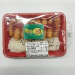 ローソンストア100 - 料理写真:ローソンストア100 盛りすぎ!だけ弁当(ウインナー)