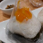 おむすび源ちゃん - 自家製卵黄醤油漬け 319円