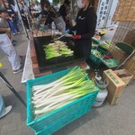 深谷農園 - ねぎ焼の様子とネギ
