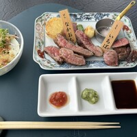 鉄板焼レストラン八景 - 