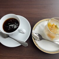 鉄板焼レストラン八景 - 