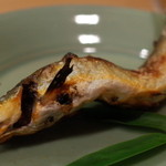 樋口 - 鮎の塩焼きと揚げ南高梅（梅は食べちゃいました）