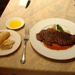 レストラン・ル・シャ・ボテ - サーロインステーキの黒胡椒風味