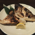 居酒屋がんこ - おおきなぶりかまの塩焼き