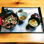 れすとらん 花ごころ - 伊賀牛炙り丼