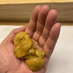 鮨処 凜 - 手渡しウニ