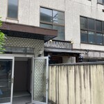 プルミエメ - 外観②(2階が店舗)