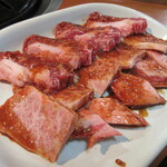 焼肉田吾作 - 料理写真:【中落カルビ　４８０円】・【特上カルビ(タレ)　８５０円】・【上ハラミ(タレ)　６８０円】