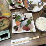 おかもと鮮魚店  - 刺身定食